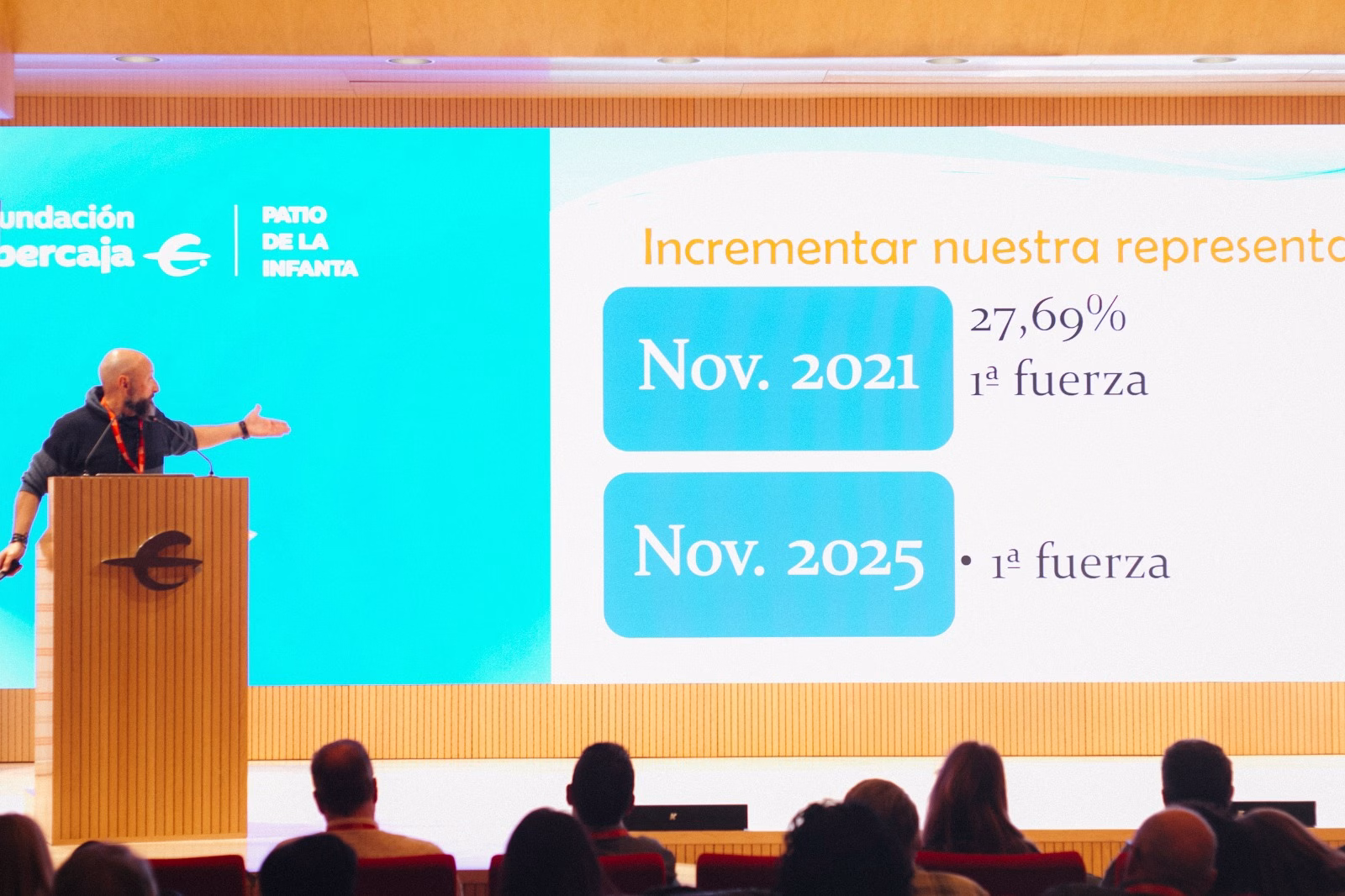 Michi Villalba en la presentación del informe balance durante el Plenario de la Sección Sindical de Ibercaja